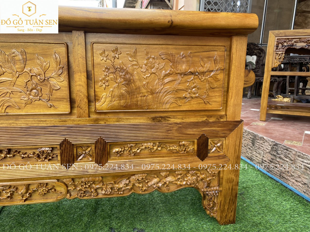 Mua bộ trường kỷ chạm tích gỗ gụ ta của đồ gỗ Tuân Sen 